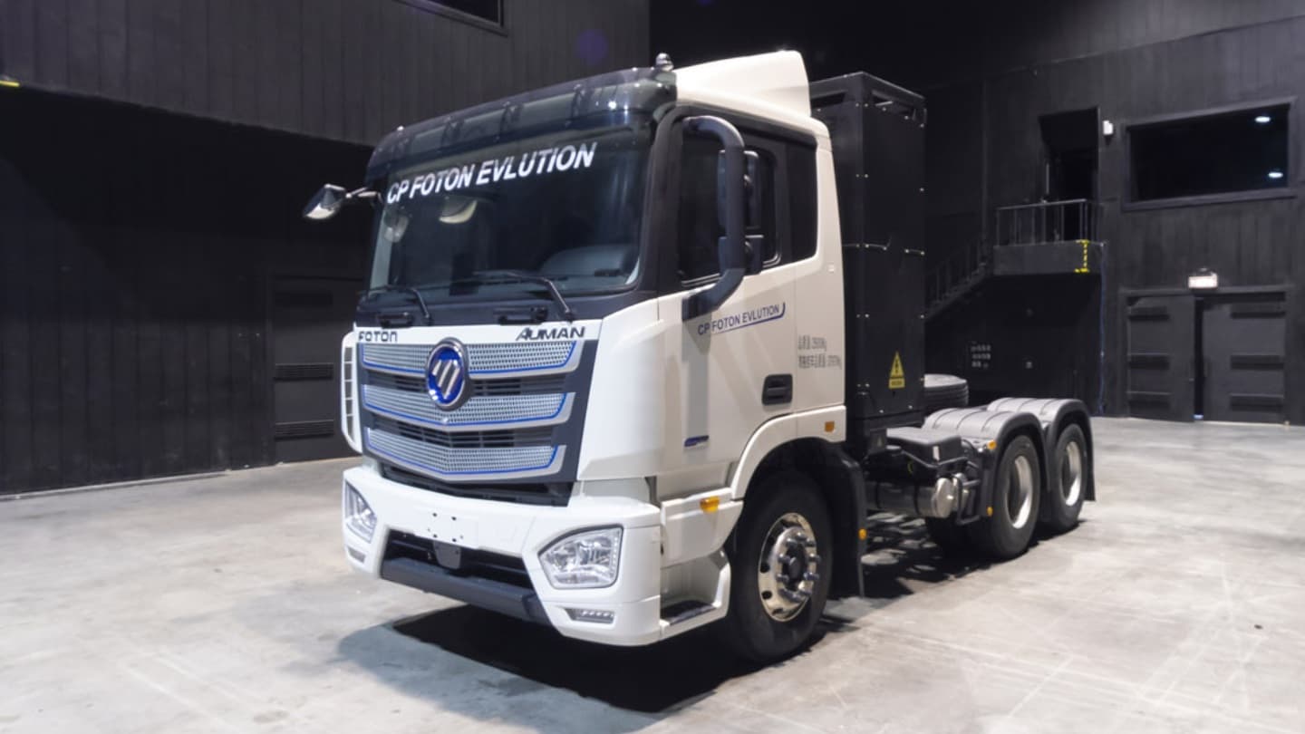 CP FOTON EVlution truck displayed in an indoor showroom